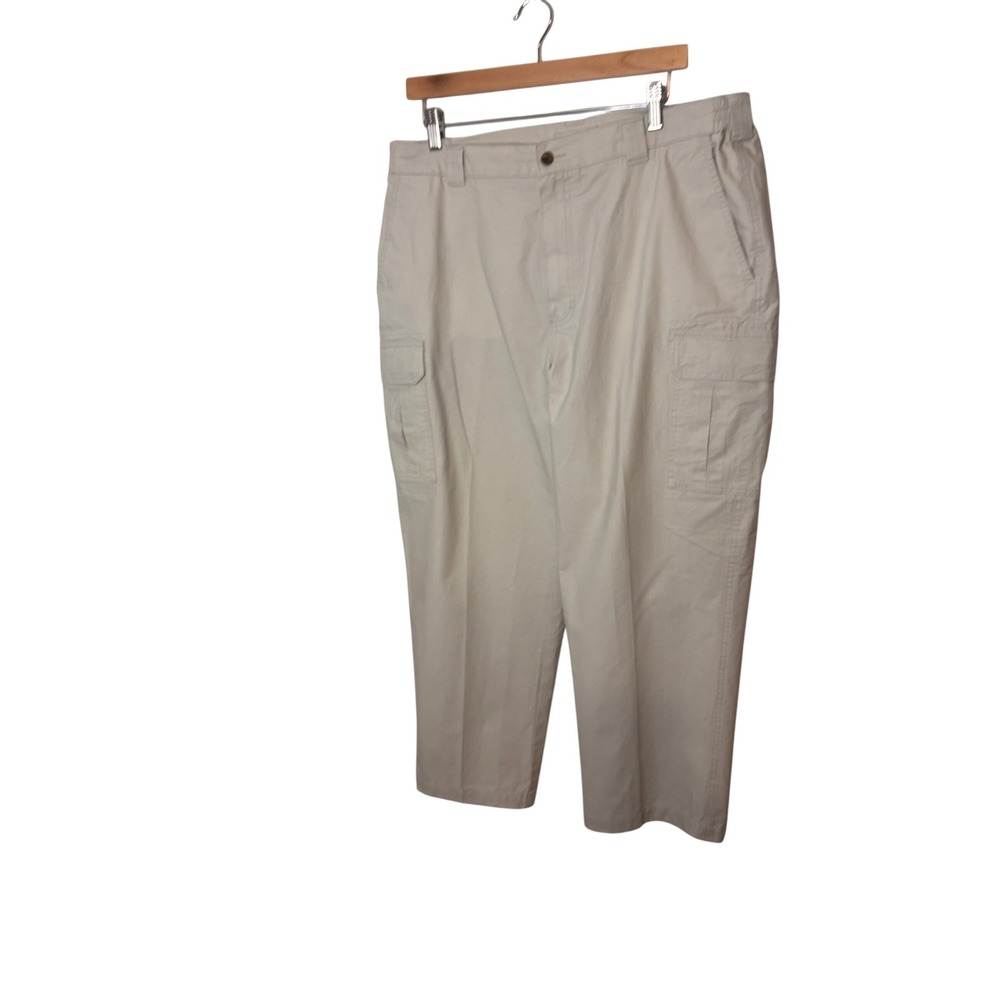 L.L. Bean Mens Khaki Cargo Pants Comfort Waist Size 38 Relaxed‎ Fit Cotton
